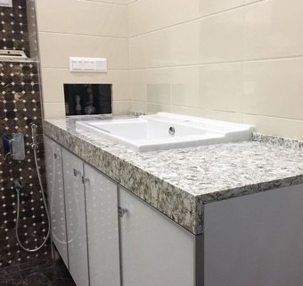 Столешница для ванной комнаты из кварцевого агломерата Cambria Bellingham (США)