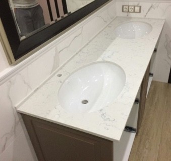 Столешница для ванной комнаты из кварцевого агломерата Vicostone Misterio (Вьетнам)